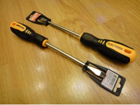 Отвёртка REXANT (плоская) SL8 x 150мм